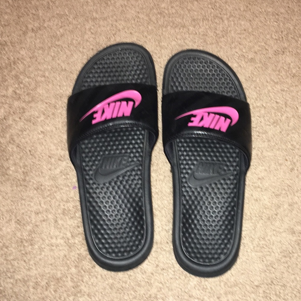 Nike slides
